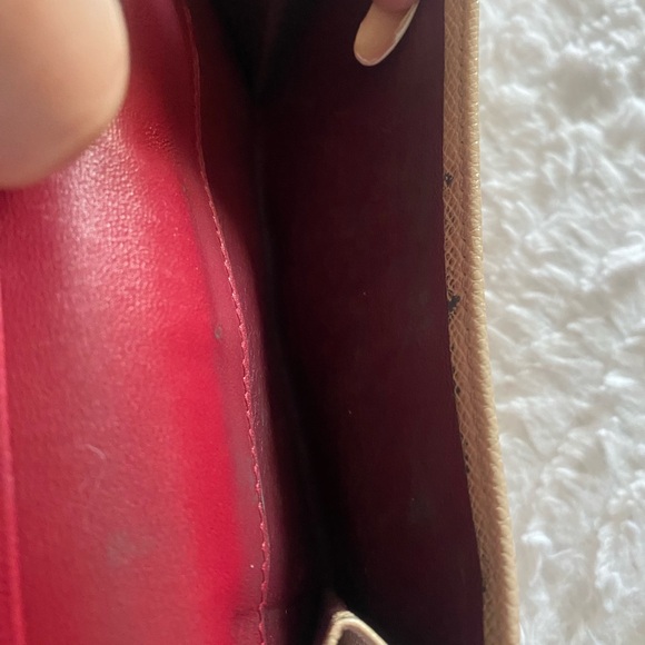 Bvlgari Leather Bifold Wallet. EUC - Picture 4 of 7